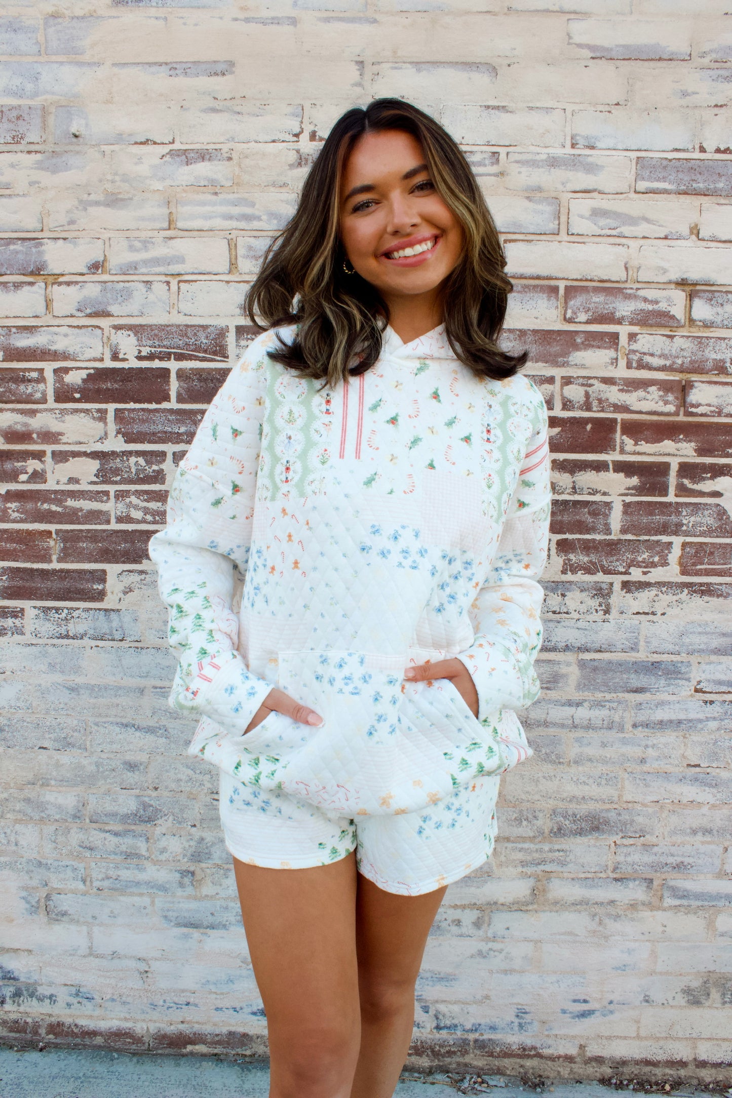 **CHRISTMAS HOLIDAY QUILTED HOODIE**