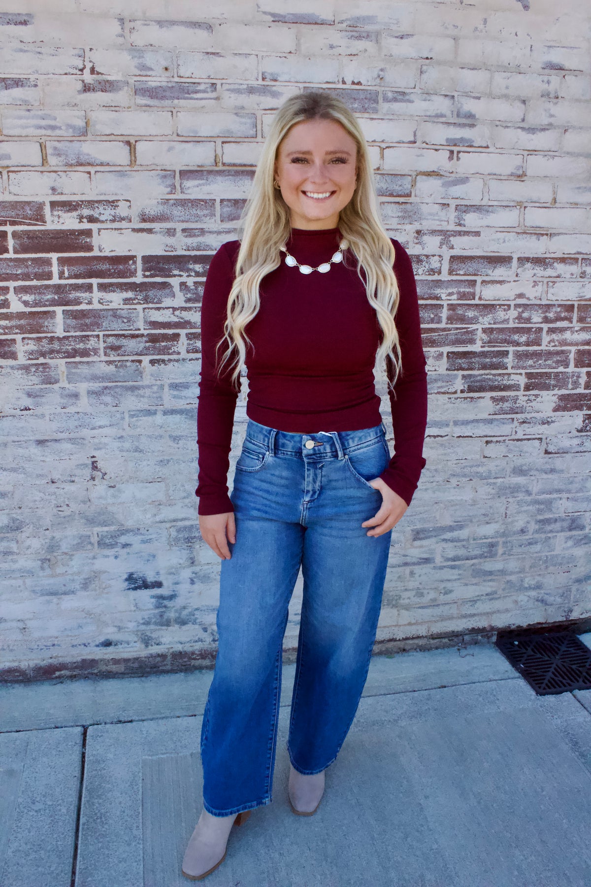 BASIC RIBBED MOCKNECK