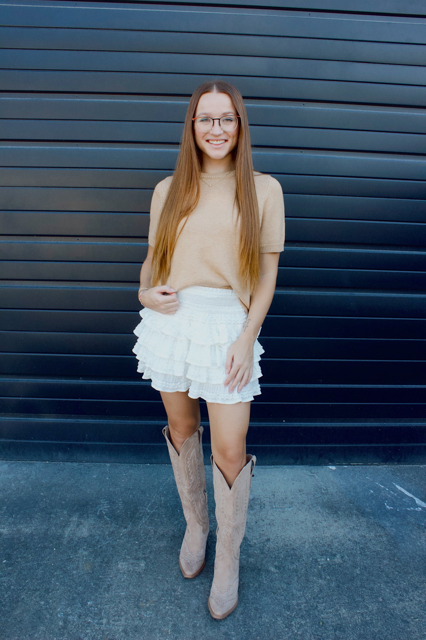 ROUND NECK SWEATER