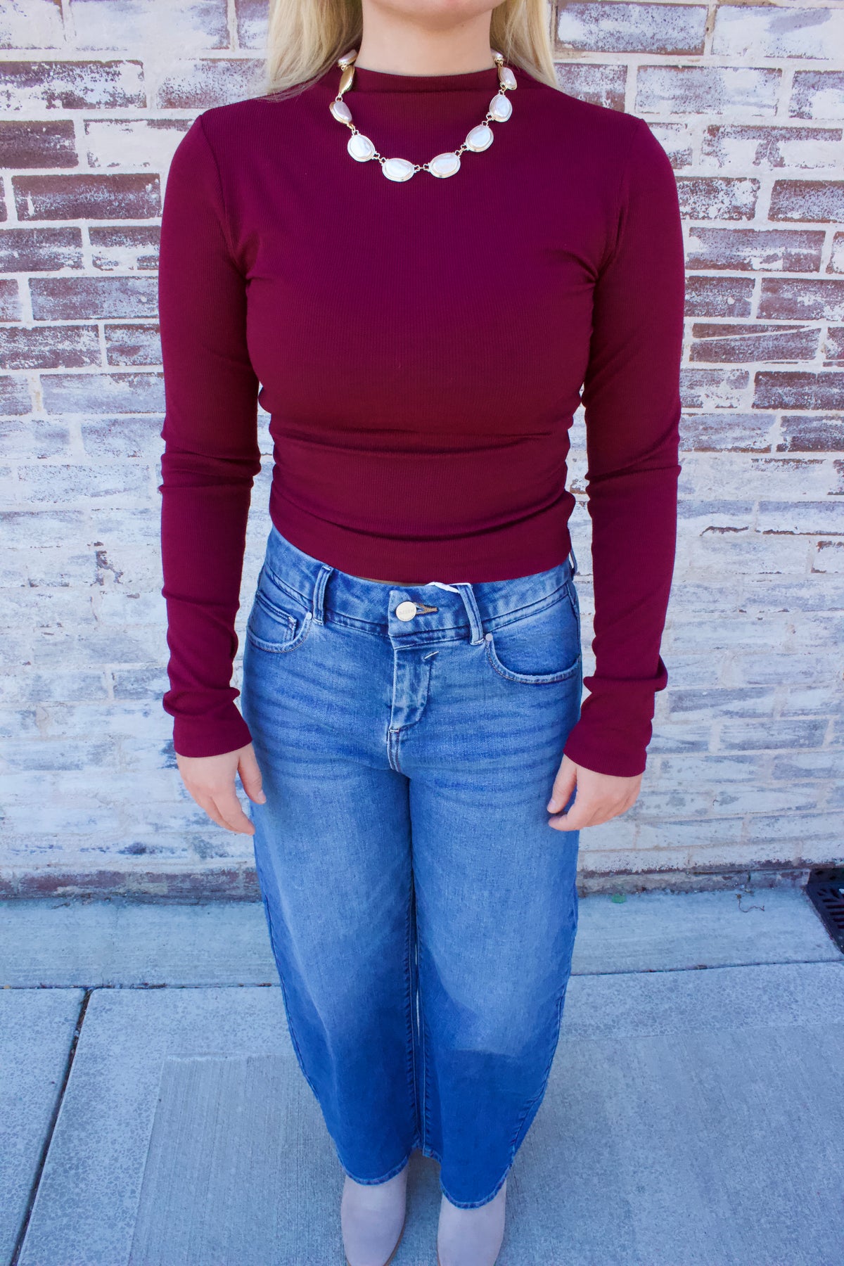 BASIC RIBBED MOCKNECK