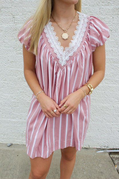 BABYDOLL STRIPED DRESS