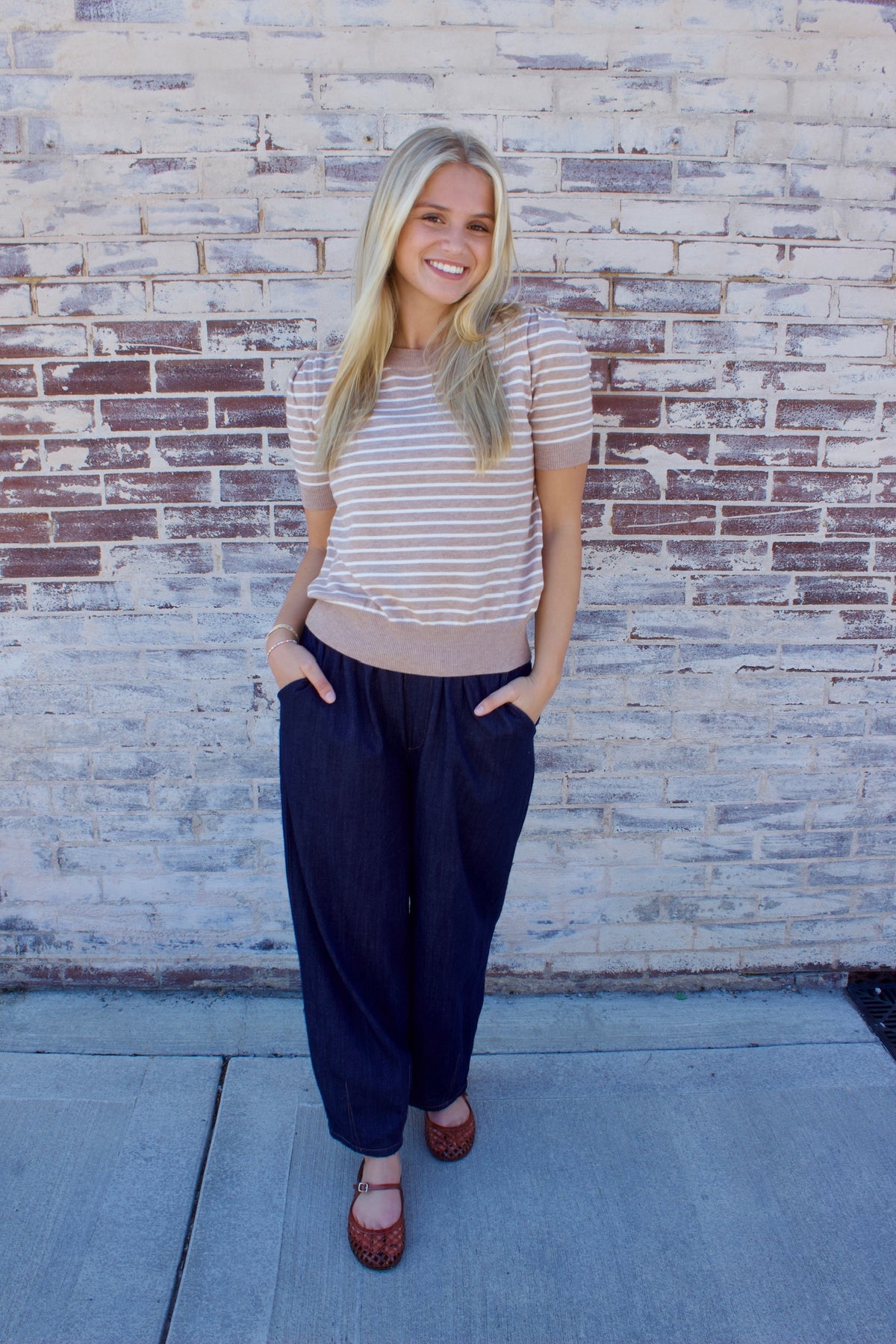 MAPLE AND CREAM SWEATER TOP