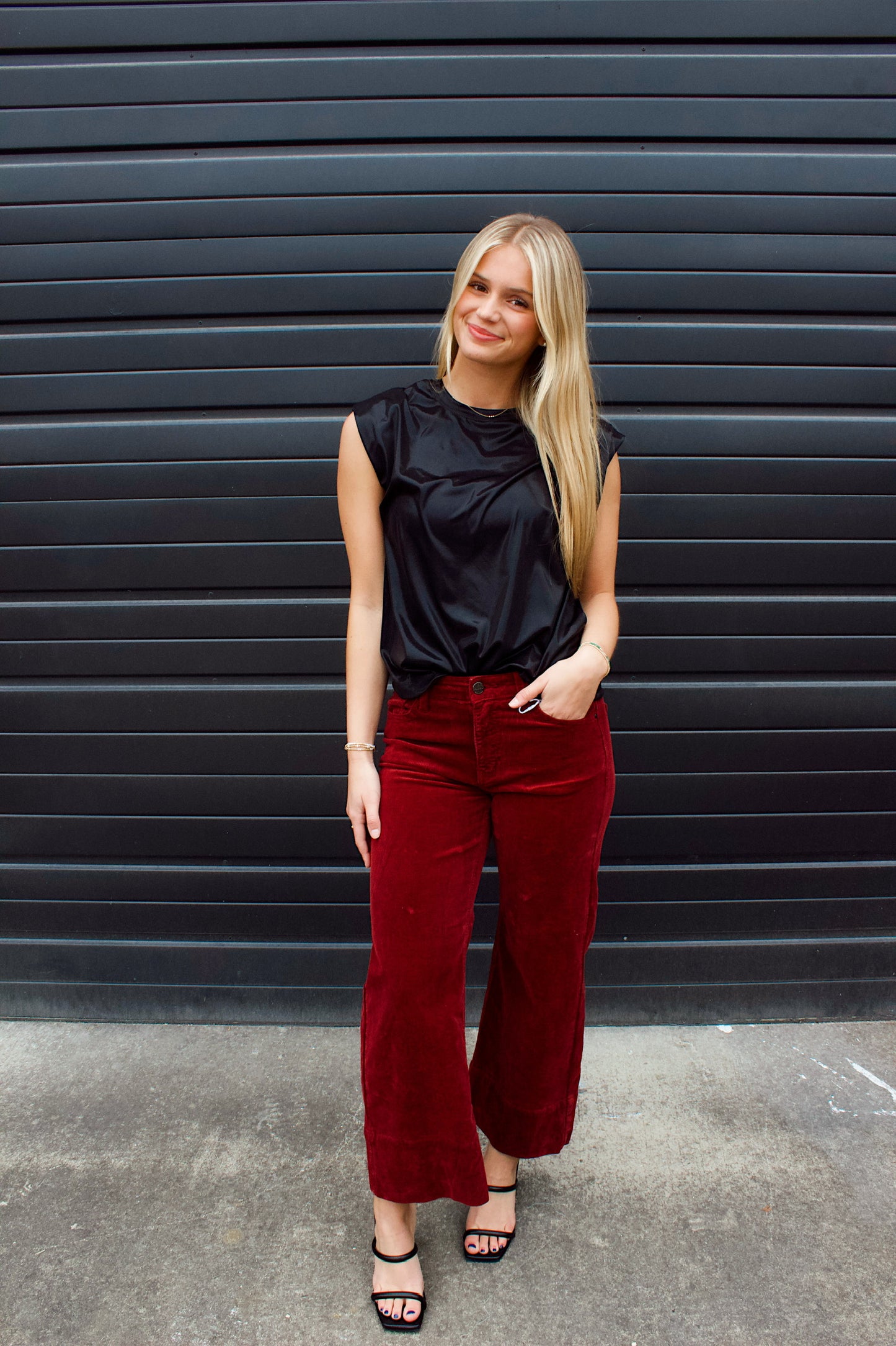 SECOND DATE TOP