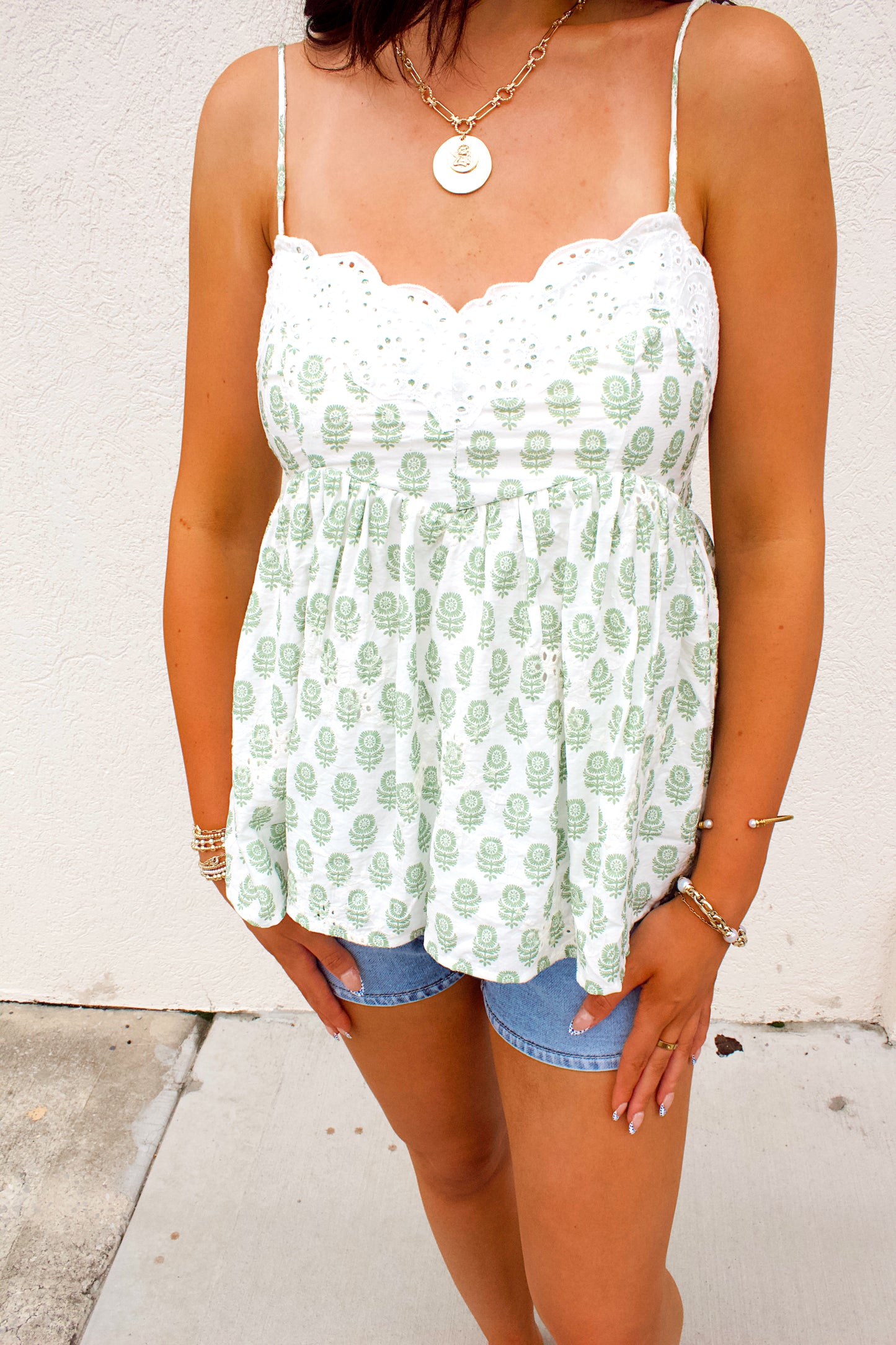 **VACAY VILLA TOP**
