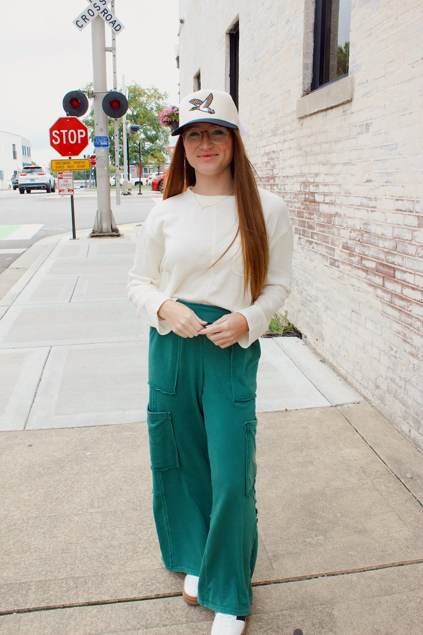 THE MEADOW CARGO PANT