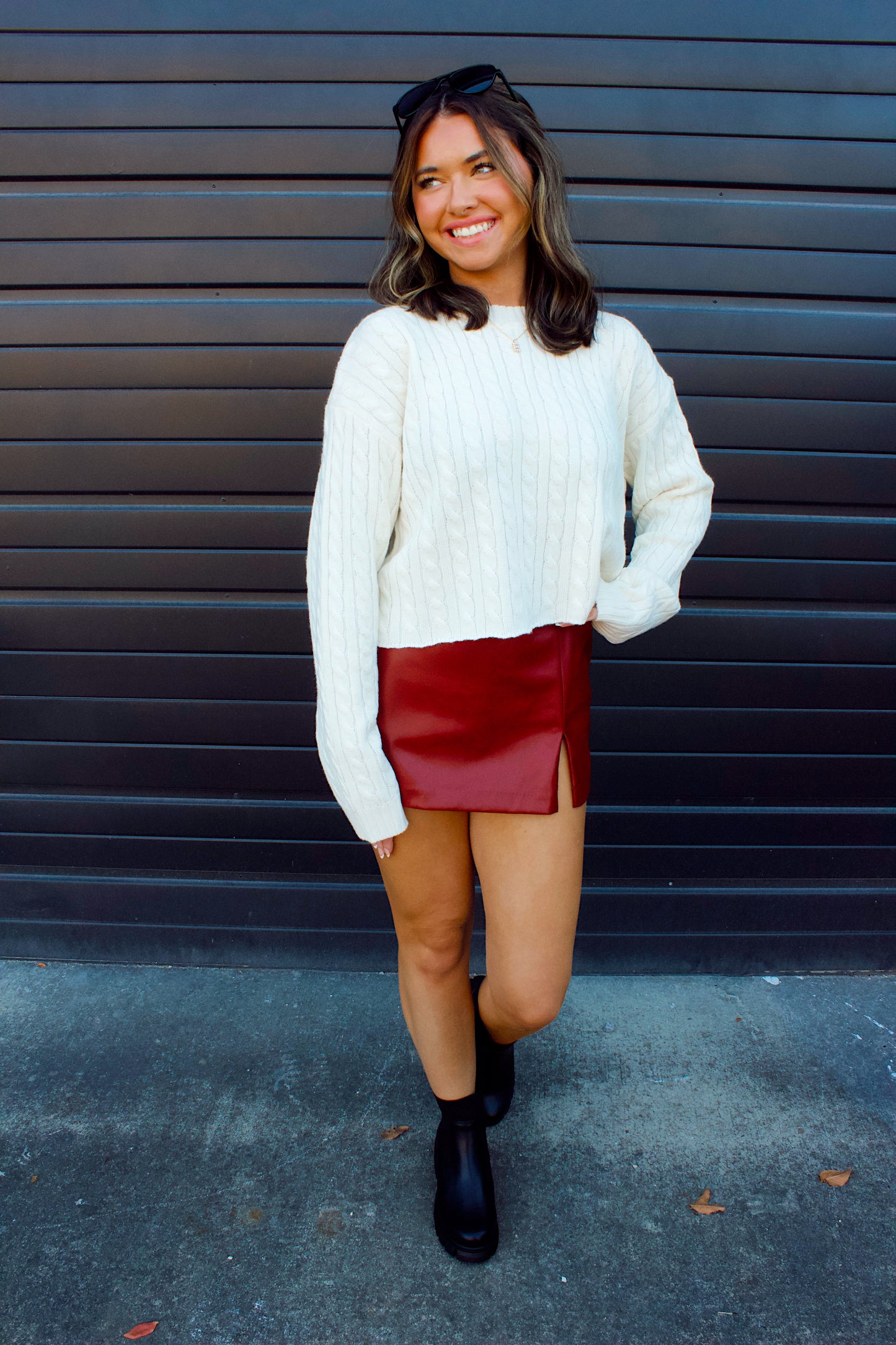 DANCING IN MEADOWS SWEATER