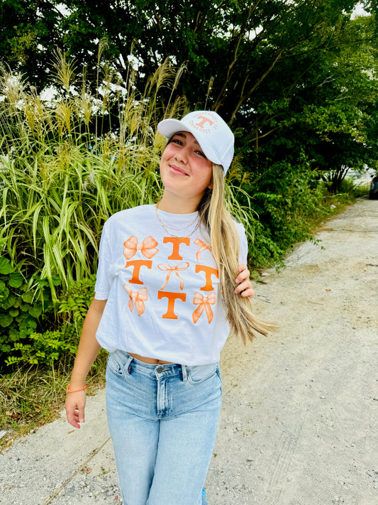 UT GRAPHIC TEE