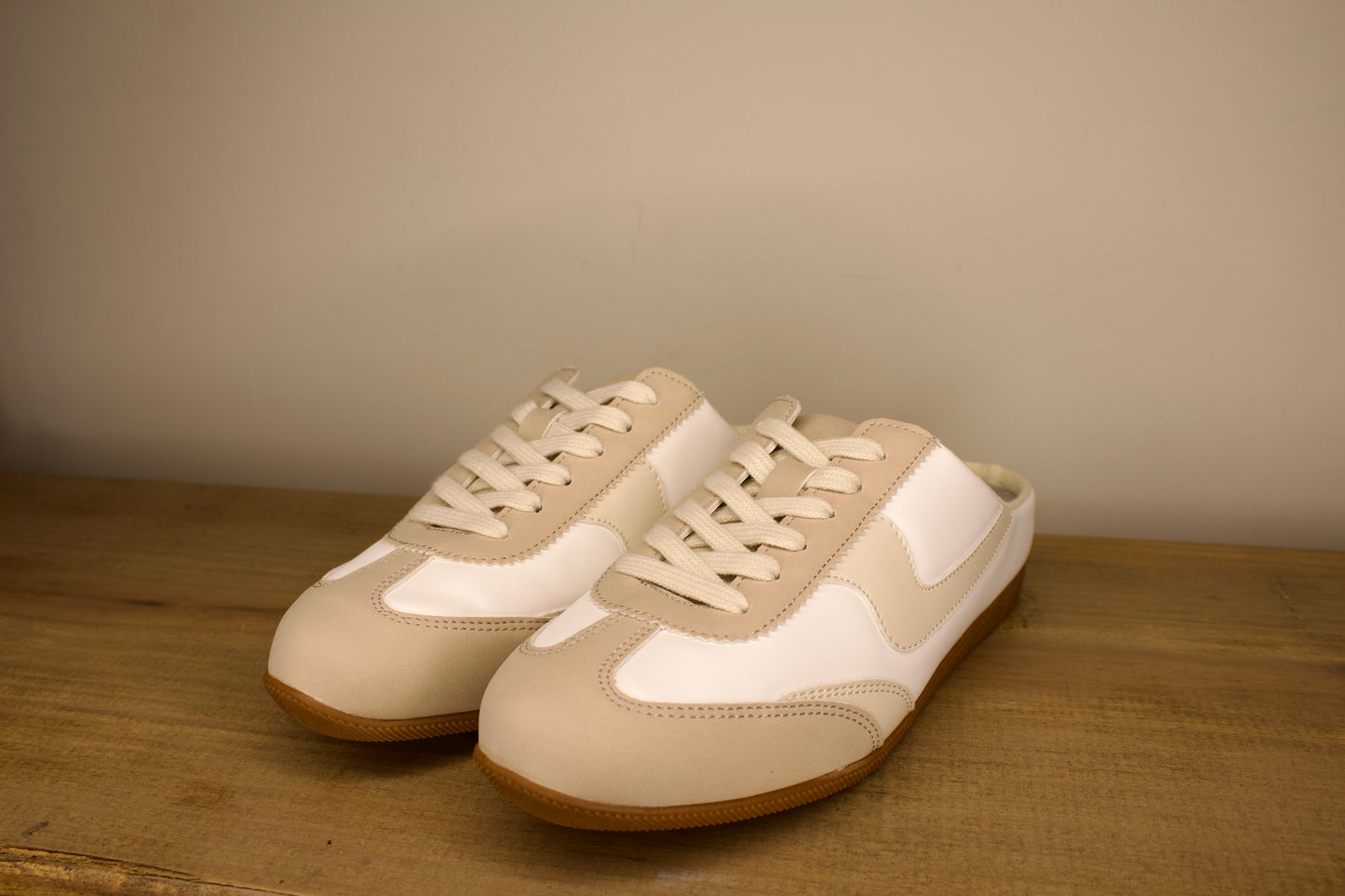 MAYLEE SNEAKER